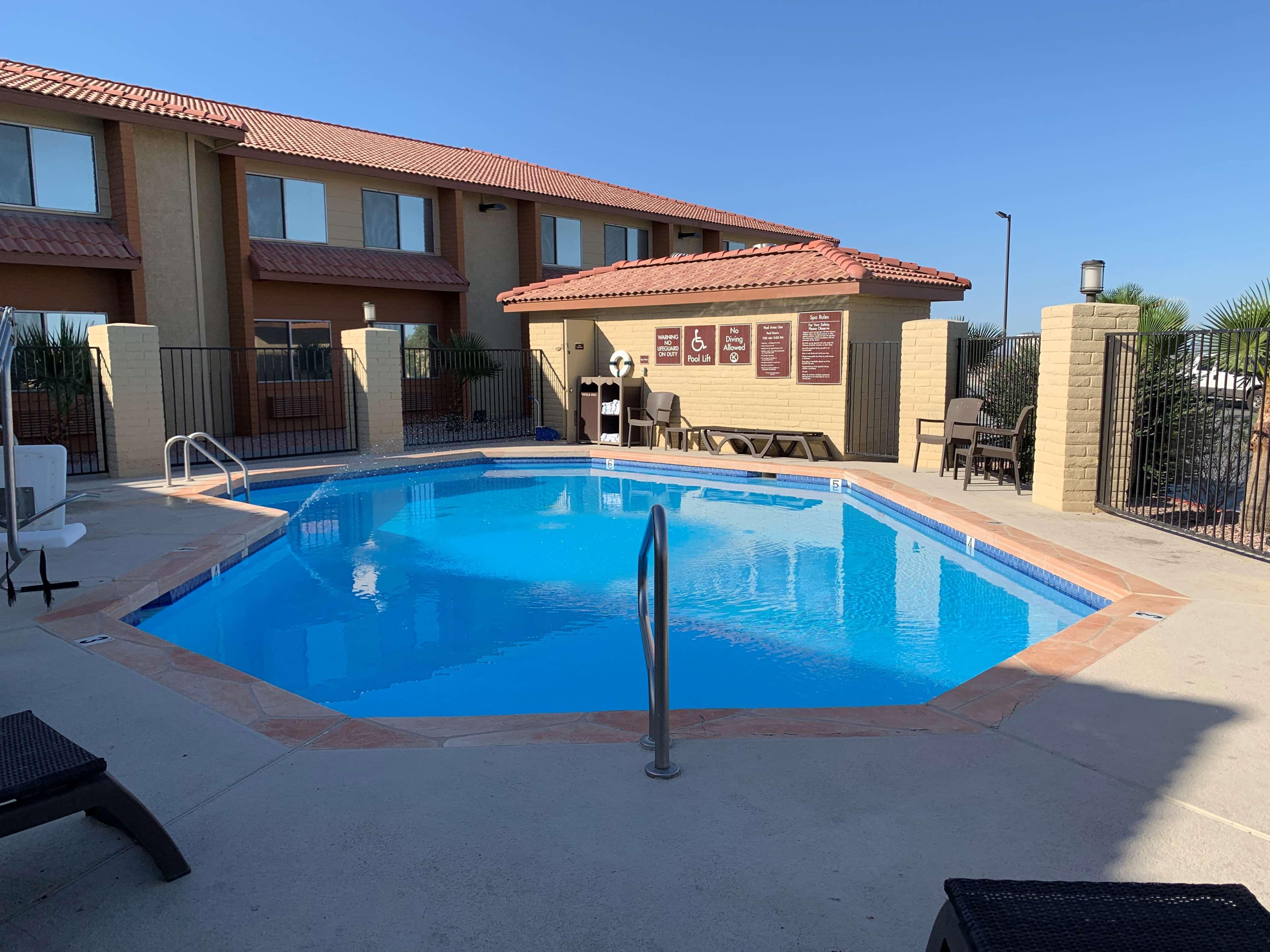 Best Western Desert Oasis Ehrenberg Екстериор снимка